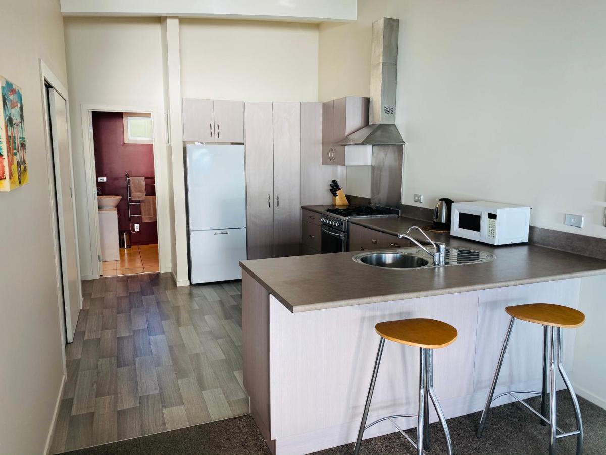 Mokorau Apartments - The Mukies Ahipara Luaran gambar